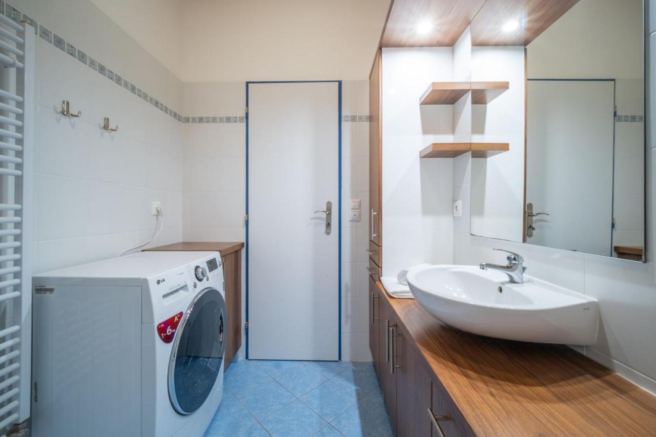 Apartment Doky D8 - Lipno Home Lipno nad Vltavou Zewnętrze zdjęcie